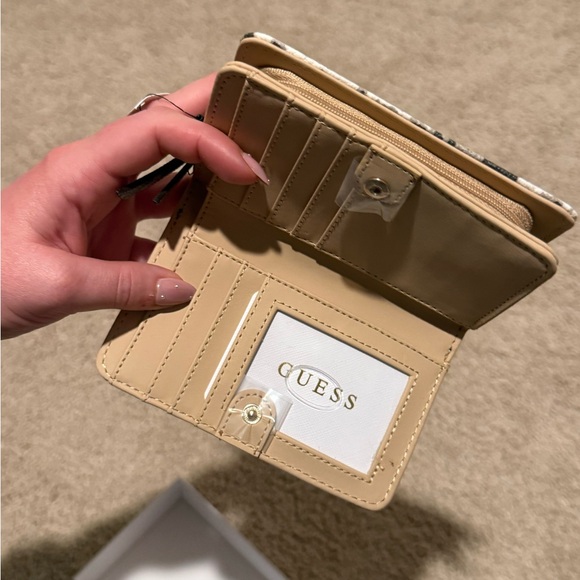 Guess Leopard-Print Zip Wallet - Black & White - Picture 5 of 5